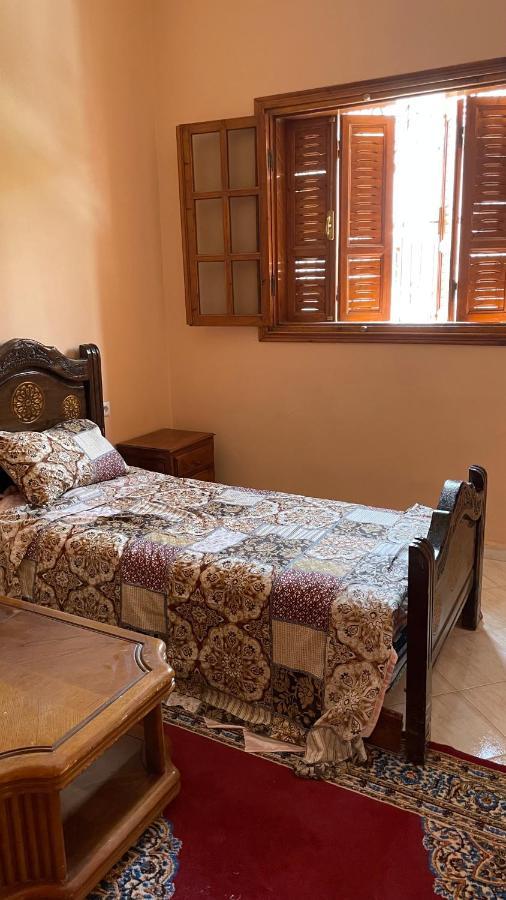 Maison De Ville Agreable Avec Un Patio Marocain Warzazat Zewnętrze zdjęcie