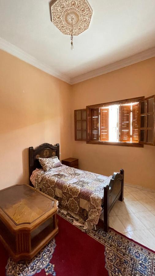Maison De Ville Agreable Avec Un Patio Marocain Warzazat Zewnętrze zdjęcie